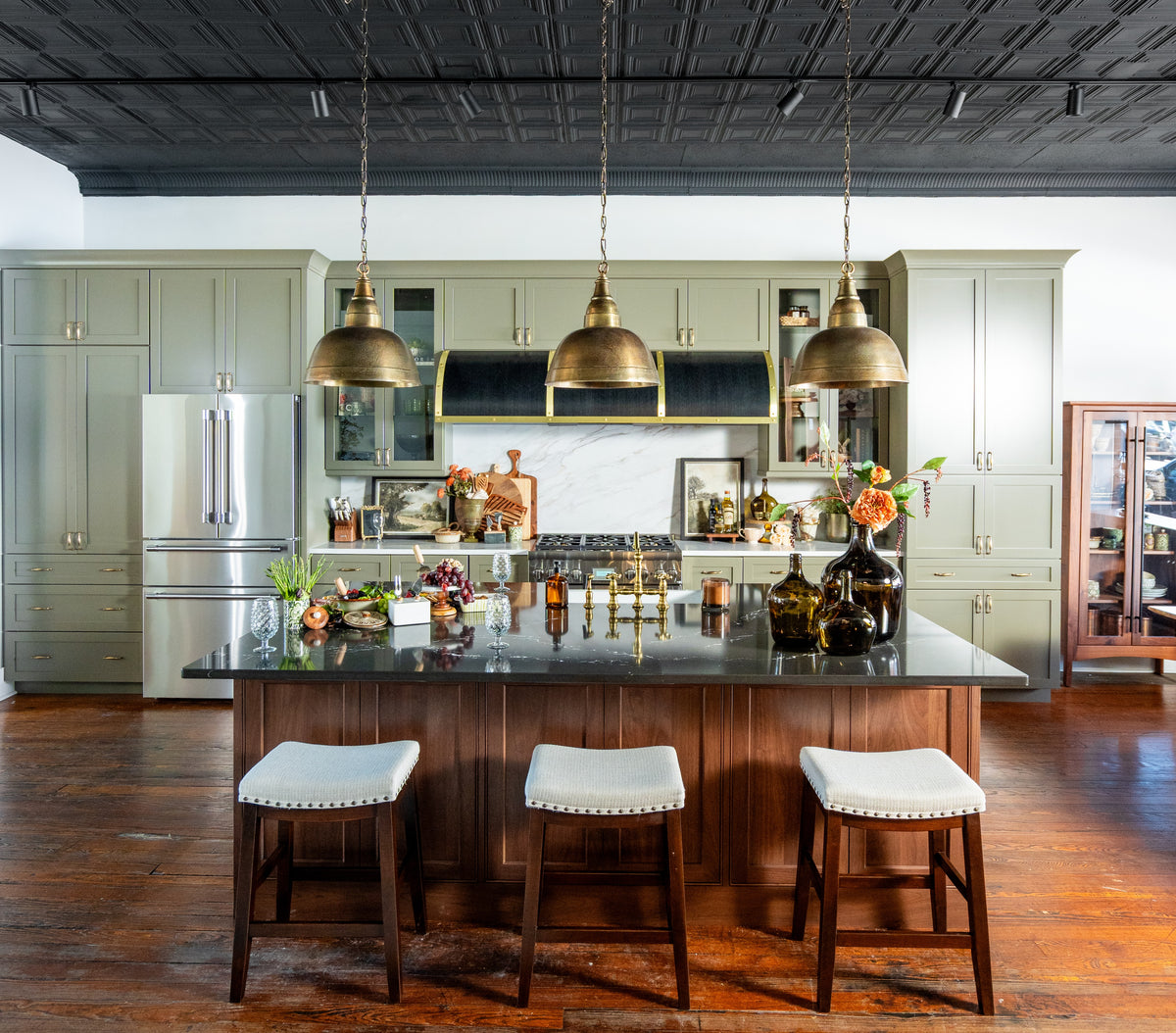 The Benefits of Buying Solid Hardwood