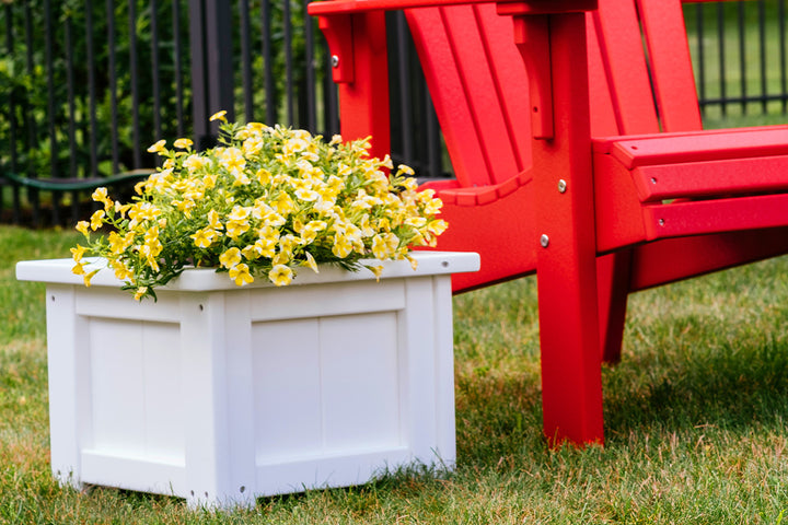 Amish poly outdoor chair and planter