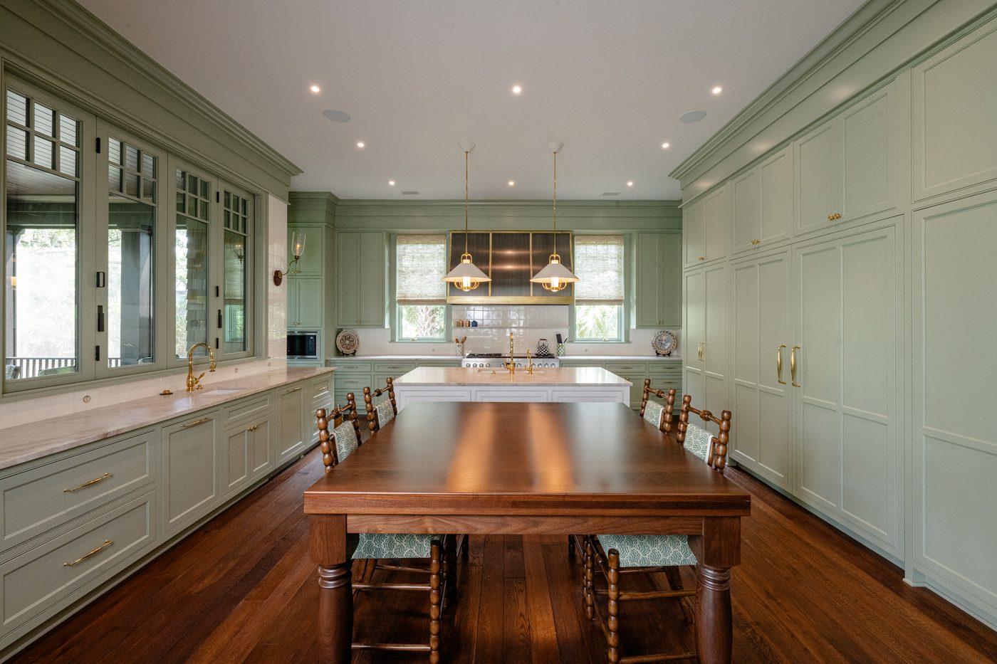 403 Snowy Egret custom Amish cabinetry project, Kiawah