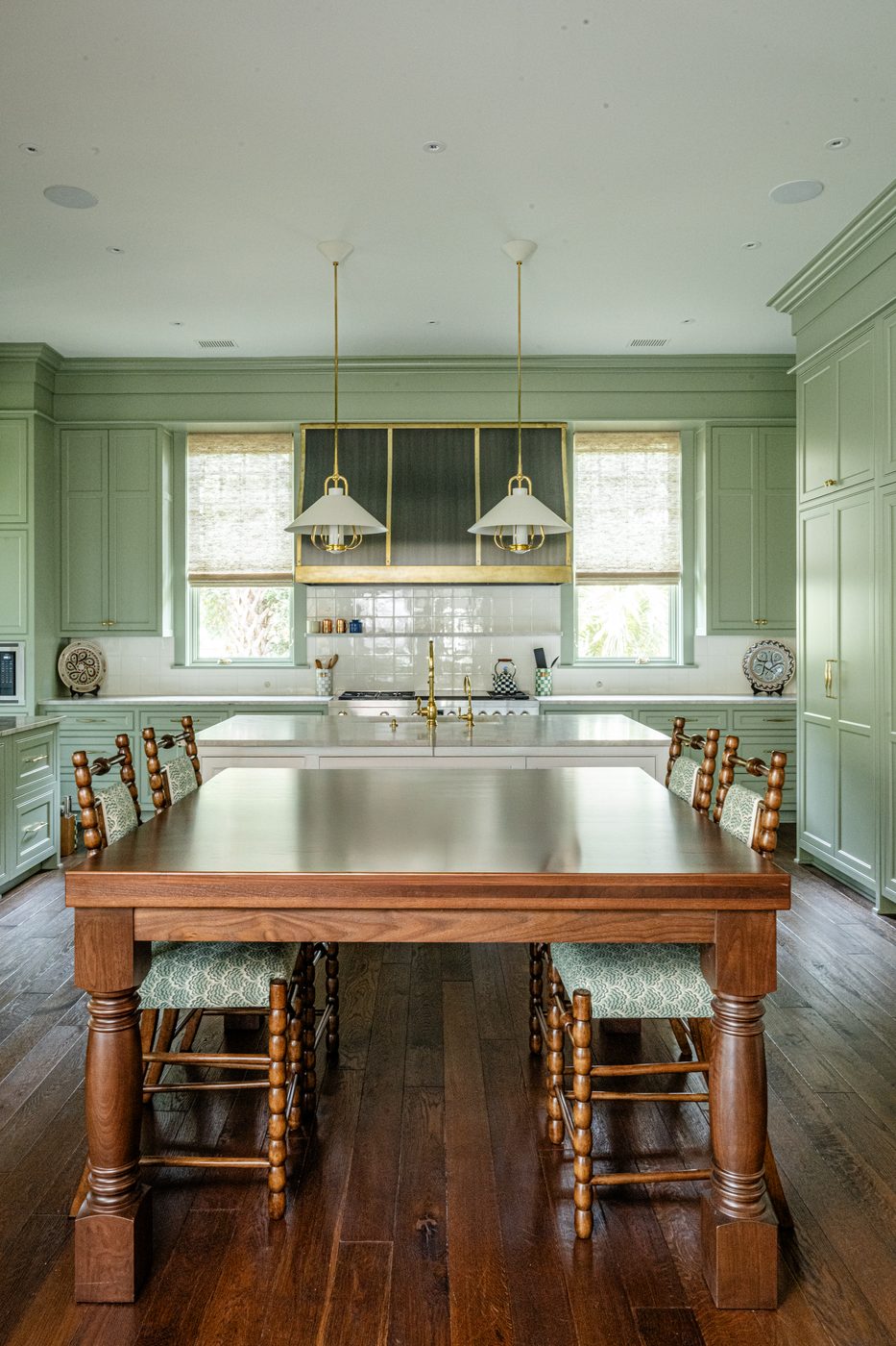 403 Snowy Egret custom Amish cabinetry project, Kiawah