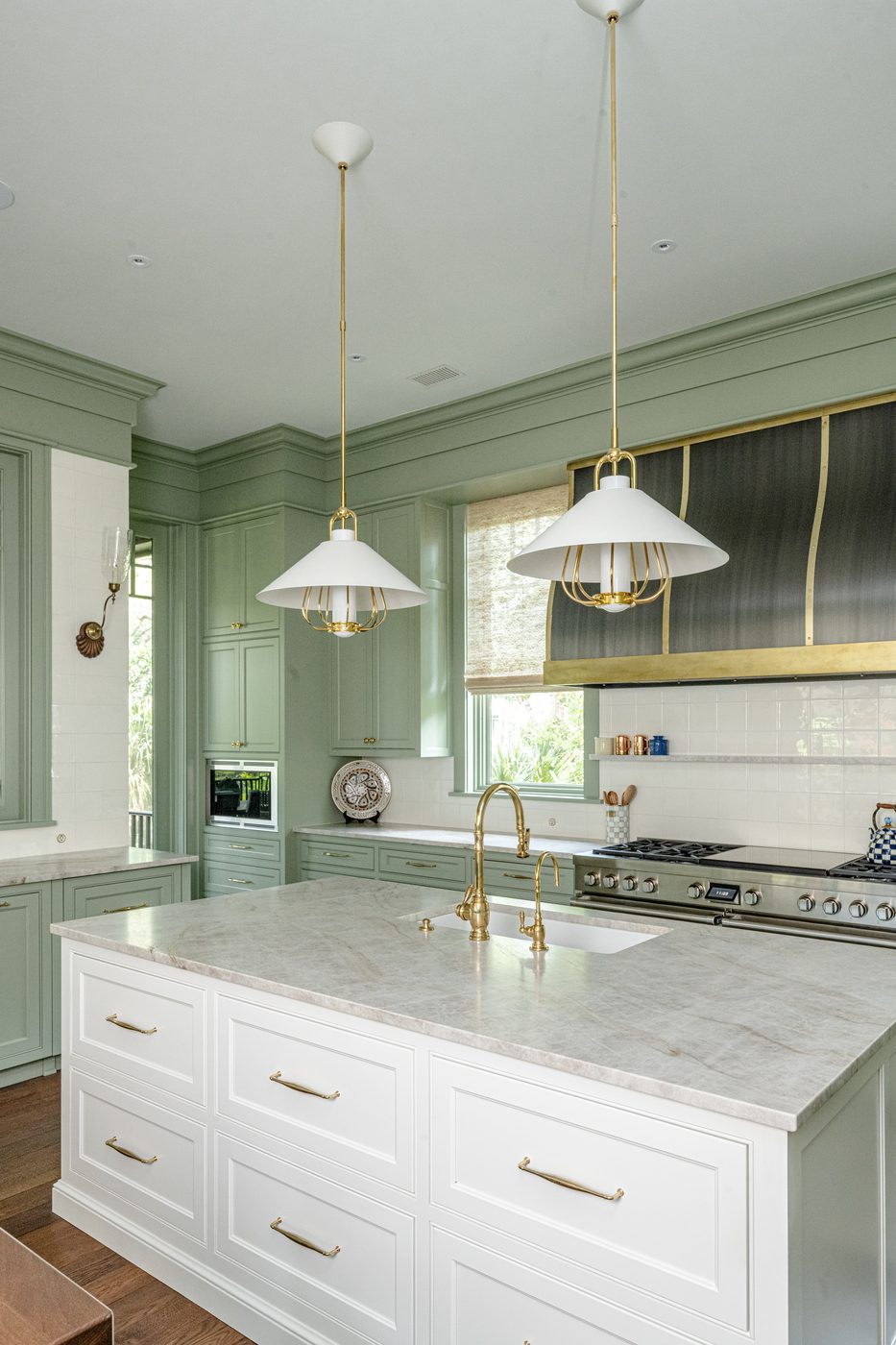403 Snowy Egret custom Amish cabinetry project, Kiawah