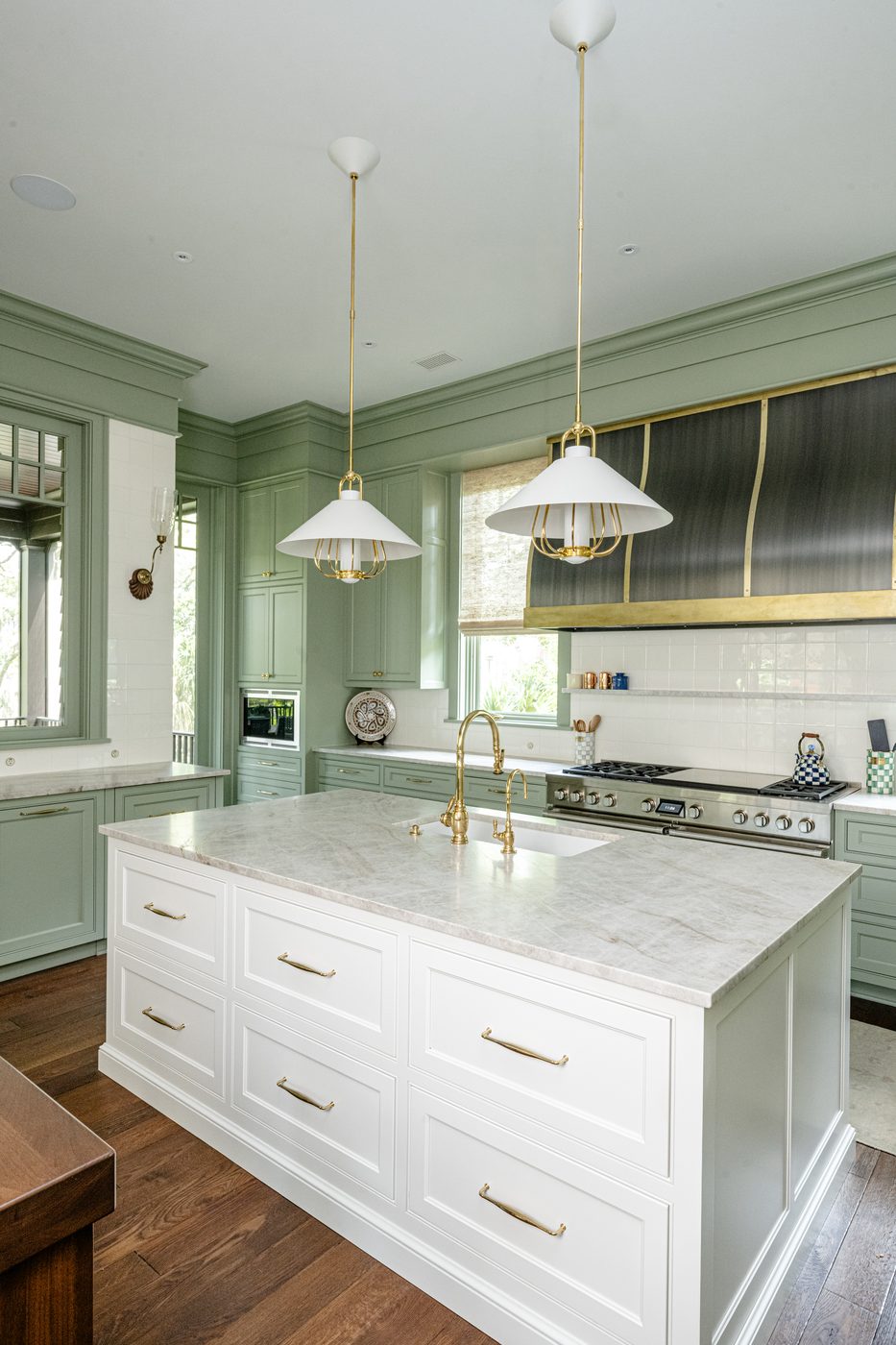 403 Snowy Egret custom Amish cabinetry project, Kiawah