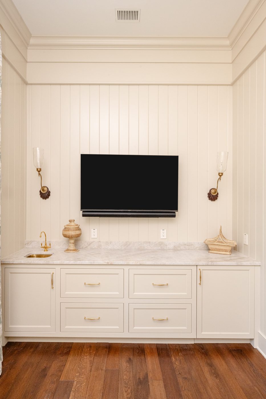 403 Snowy Egret custom Amish cabinetry project, Kiawah