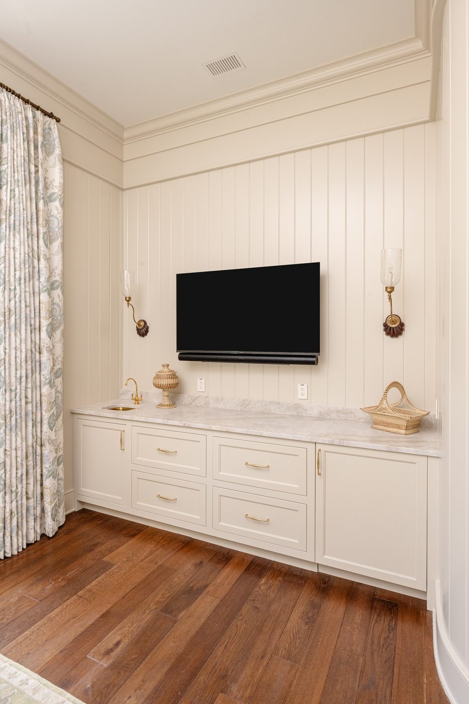 403 Snowy Egret custom Amish cabinetry project, Kiawah