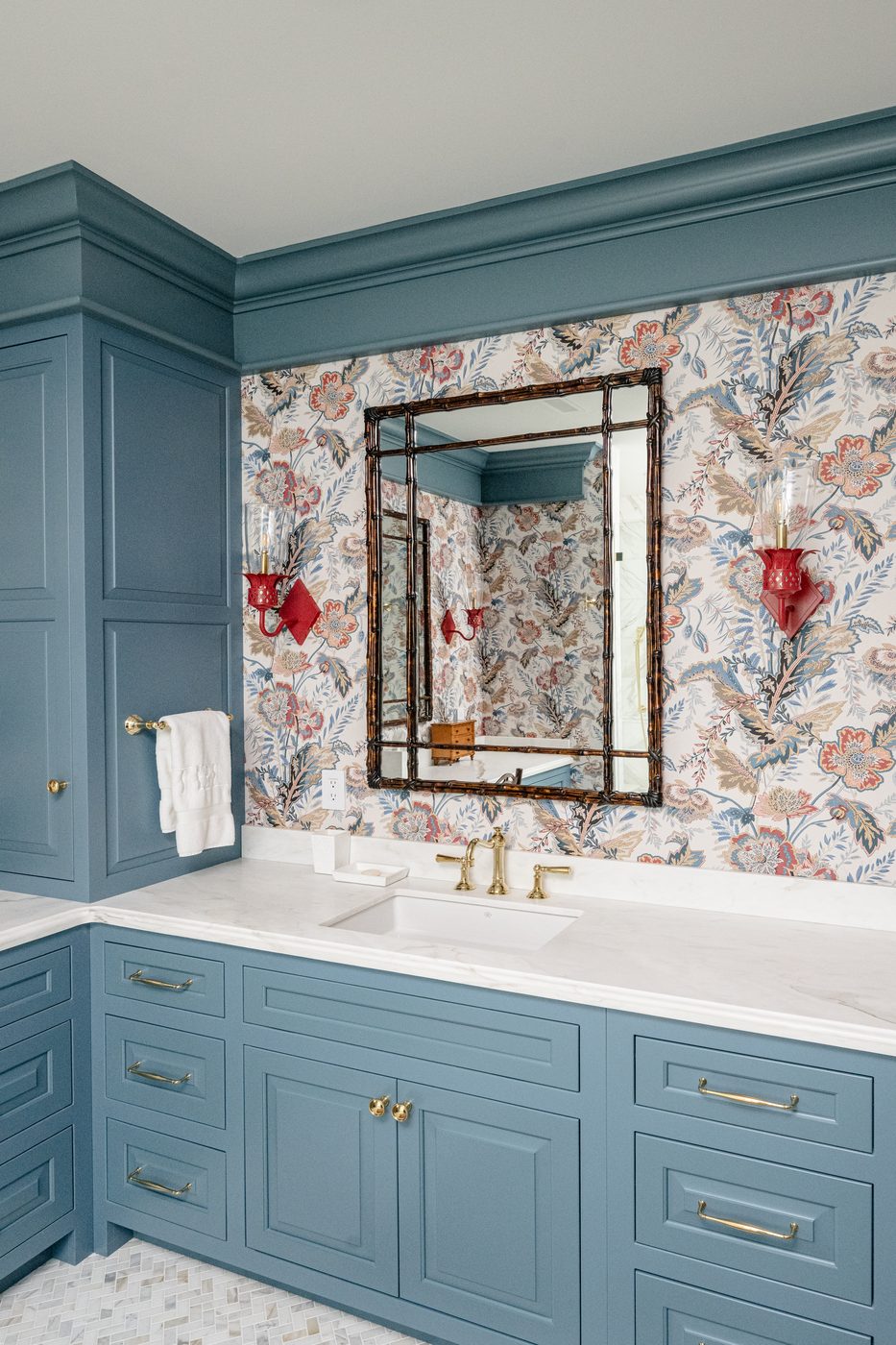 403 Snowy Egret custom Amish cabinetry project, Kiawah