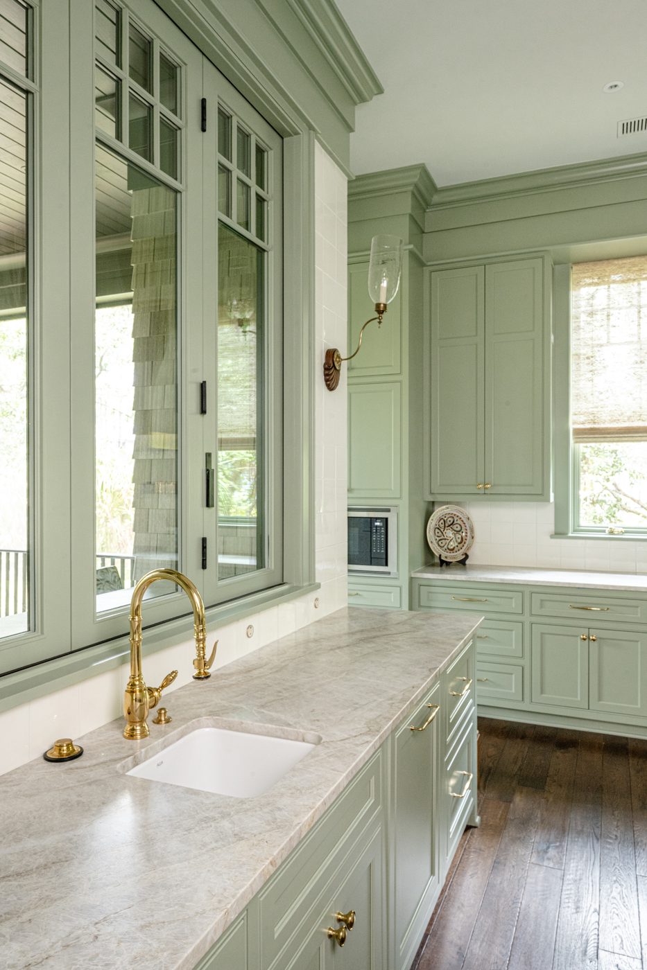 403 Snowy Egret custom Amish cabinetry project, Kiawah