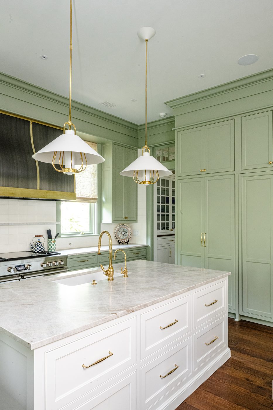 403 Snowy Egret custom Amish cabinetry project, Kiawah