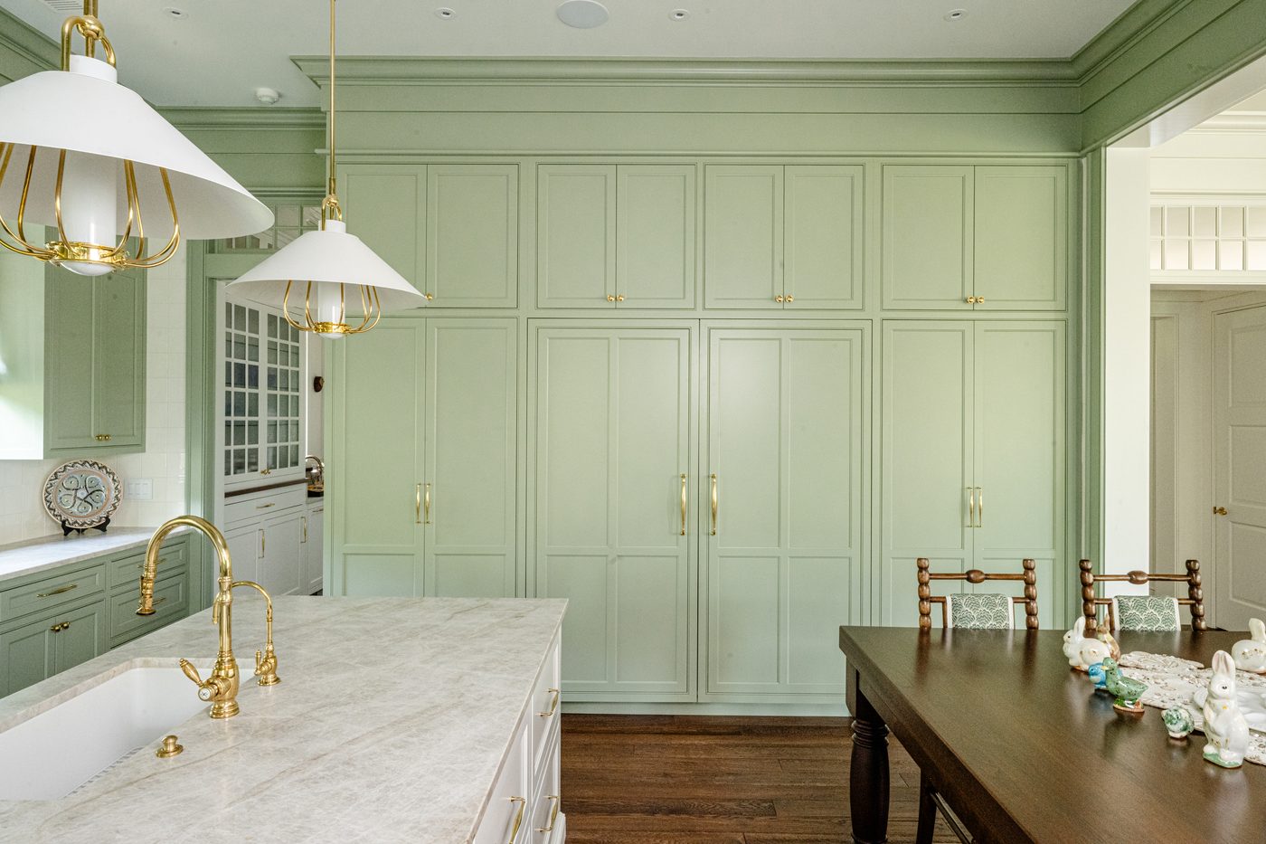 403 Snowy Egret custom Amish cabinetry project, Kiawah